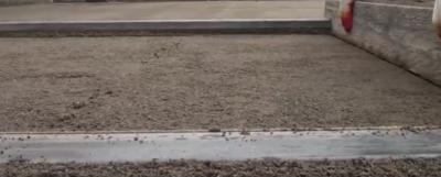 Укладка тротуарной брусчатки — выбор материала, схемы, пошаговая инструкция