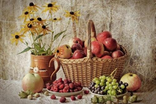 Овощи и фрукты в интерьере