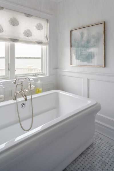 Ванная комната с окном: фото в интерьере и идеи дизайна