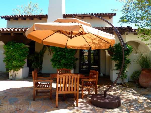 





Патио с солнцезащитными зонтами: фотоподборка



