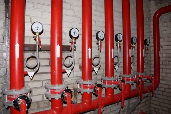 Внутренний противопожарный водопровод: особенности проектирования и монтажа таких систем